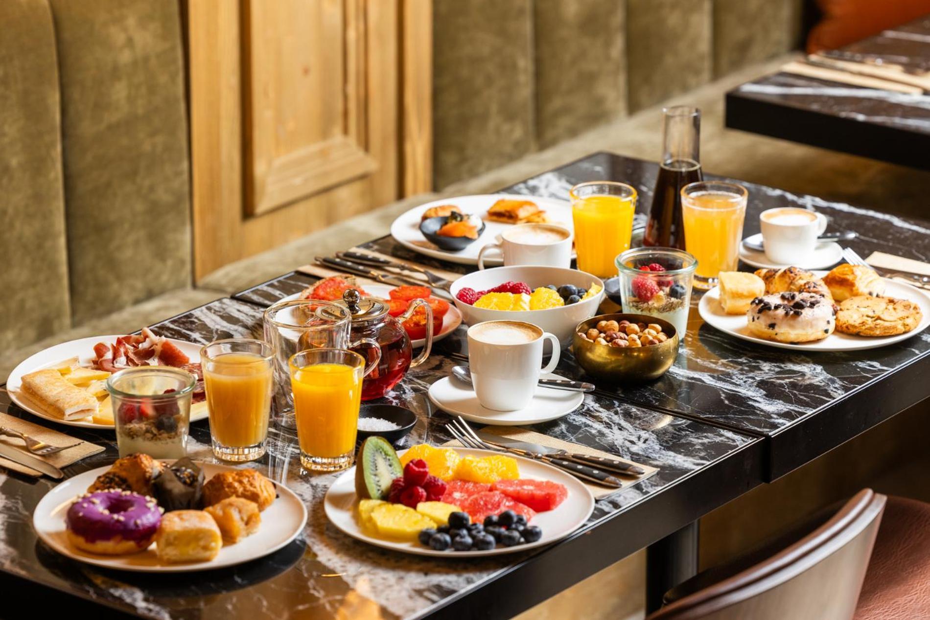 Hotel Mim Baqueira Luxury & Spa บาเกย์รา-เบเรต ภายนอก รูปภาพ